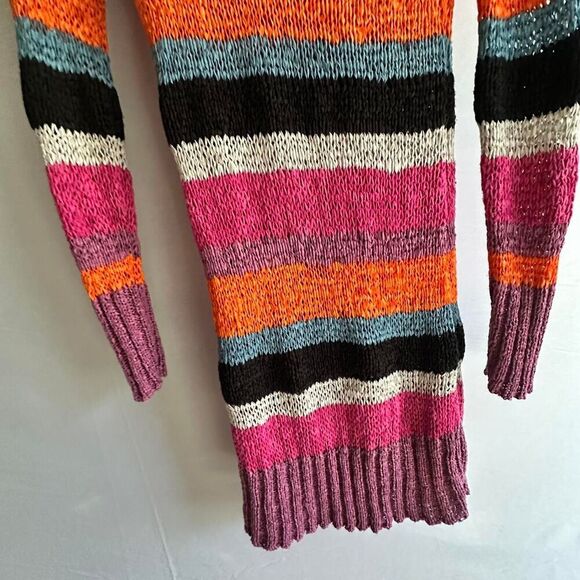 Colorful deep v neck knit sweater - Picture 3 of 6